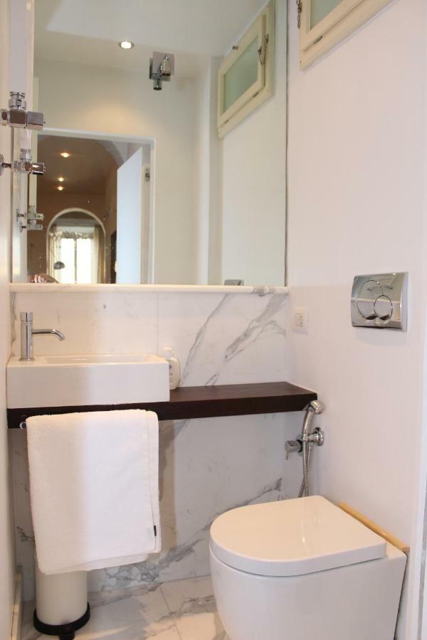 Art Apartment Duomo Luxury View Florencia Exterior foto